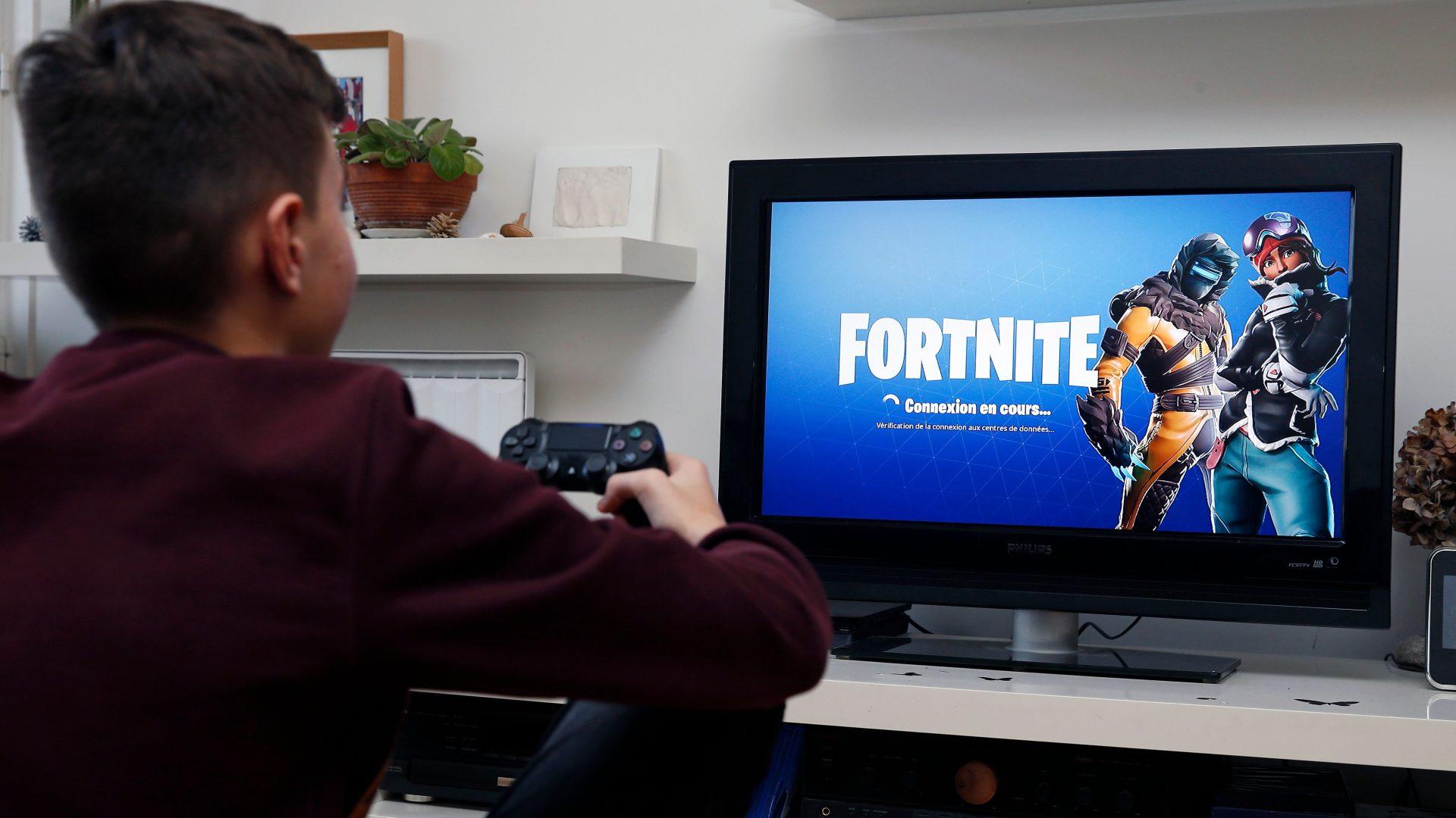 Quel âge fautil pour jouer à Fortnite